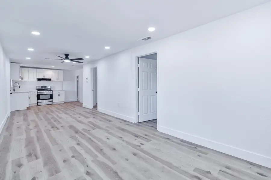 4543 E Inyo Street, Fresno, CA 93702 - #3