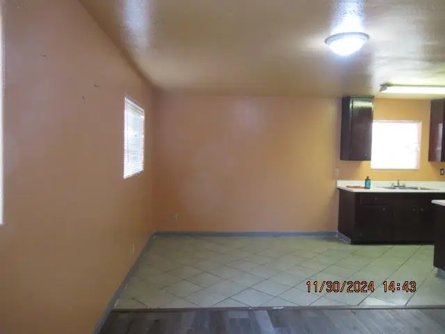 530 8th #105, Orange Cove, CA 93646 - #3