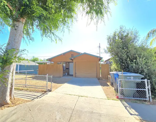 292 N College Avenue, Fresno, CA 93701