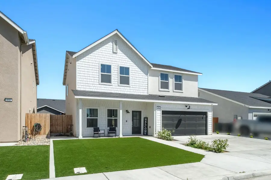 452 University Drive, Lemoore, CA 93245 - #2