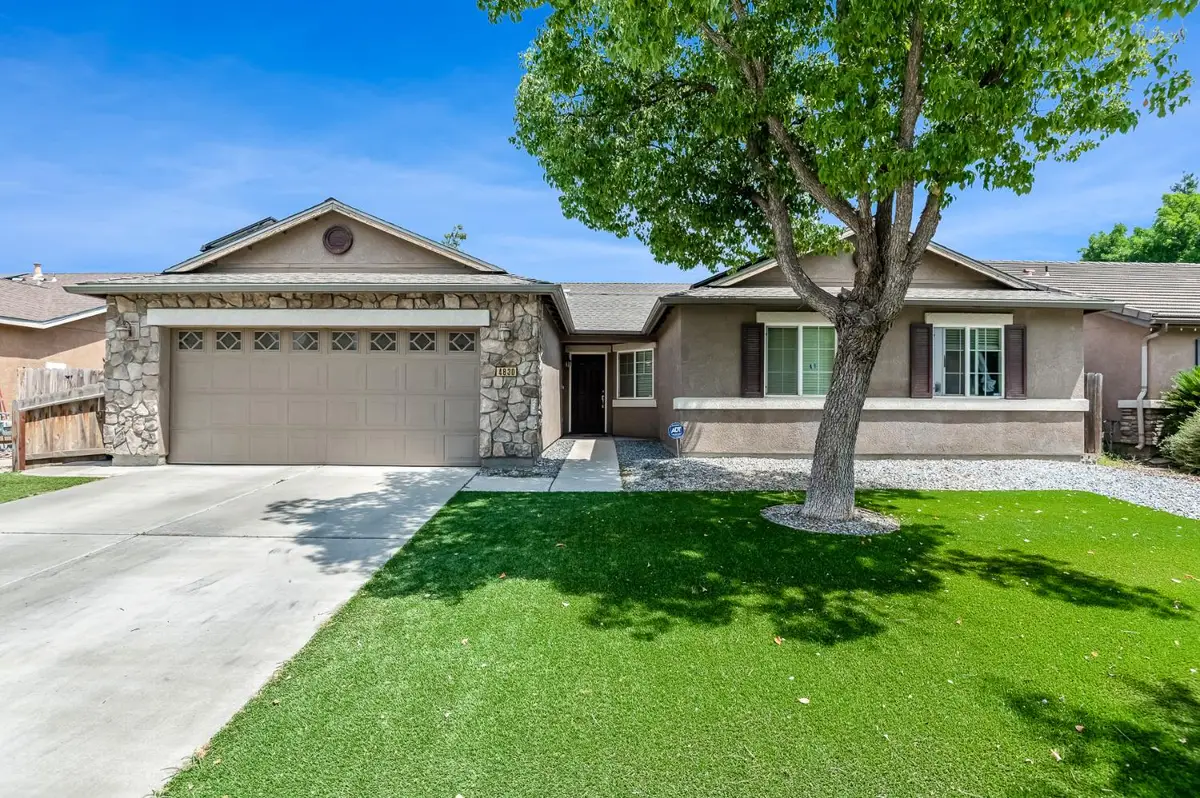 4830 W Nellis Avenue, Visalia, CA 93277 - #1
