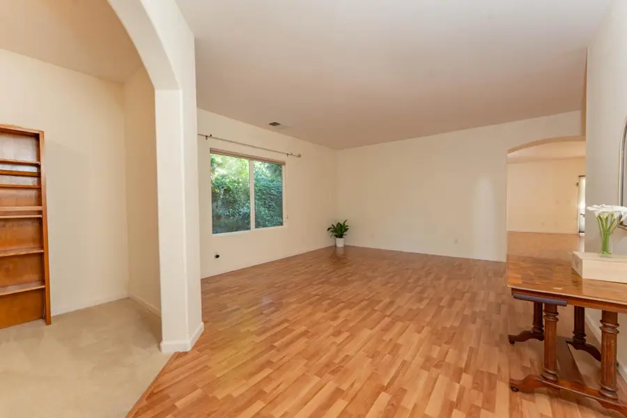 3607 N Mendonca Street, Visalia, CA 93291 - #3