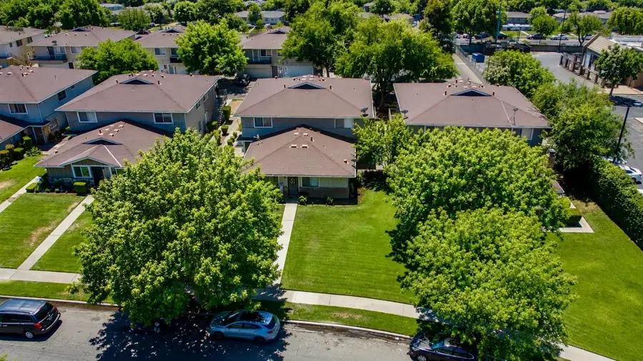 4989 N Holt Avenue #103, Fresno, CA 93705 - #2