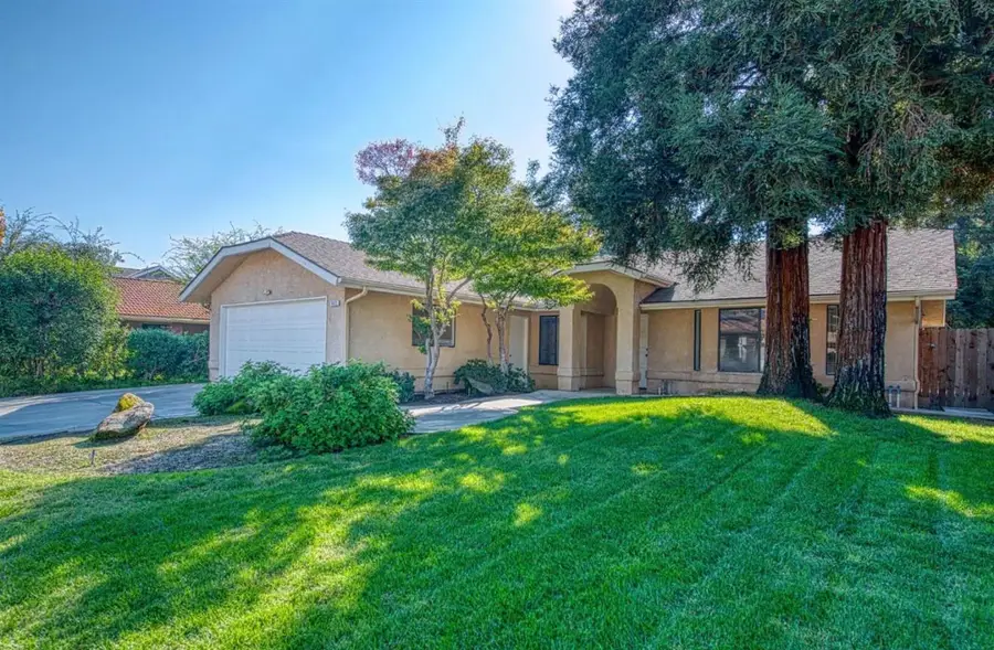 1653 E Cole Avenue, Fresno, CA 93720 - #2