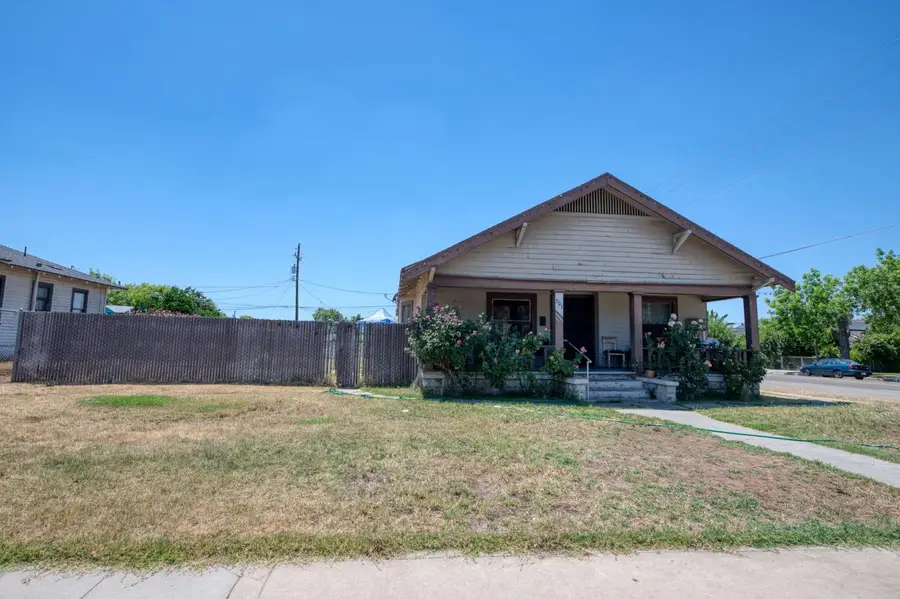 501 N Street, Sanger, CA 93657 - #3