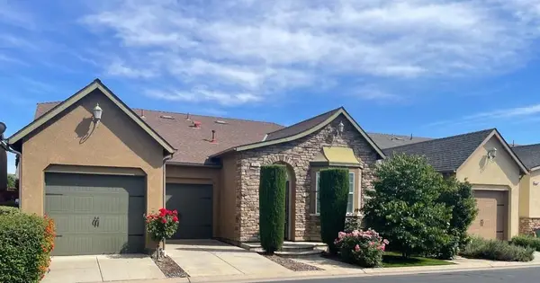 3724 Heritage Lane, Clovis, CA 93619