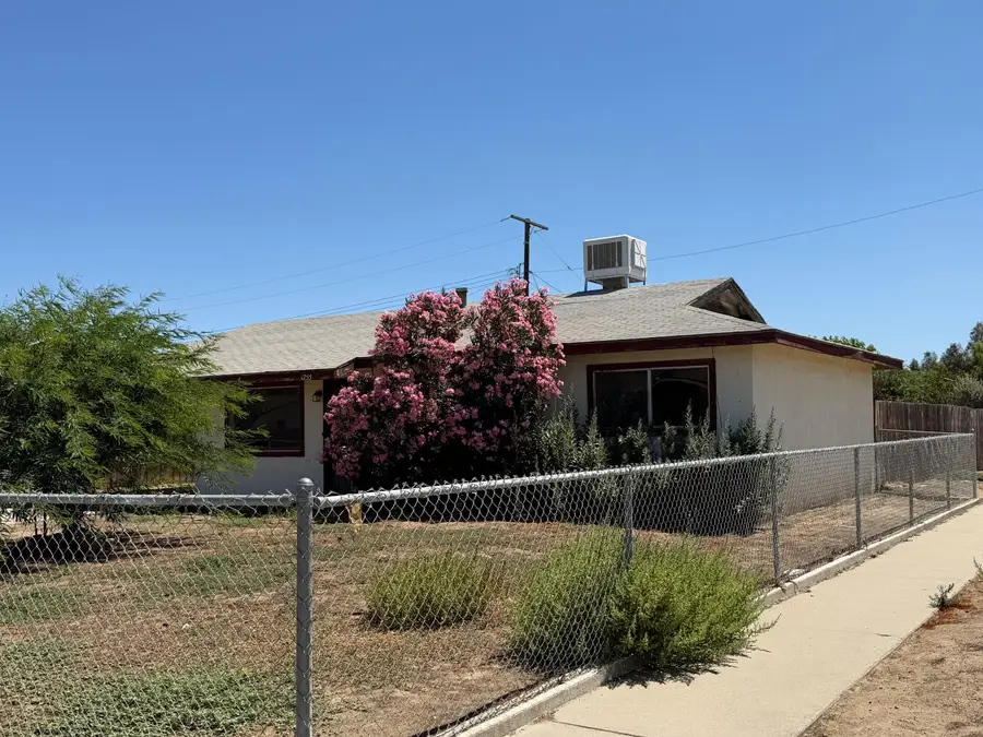 1255 Jordan, Hanford, CA 93230 - #2