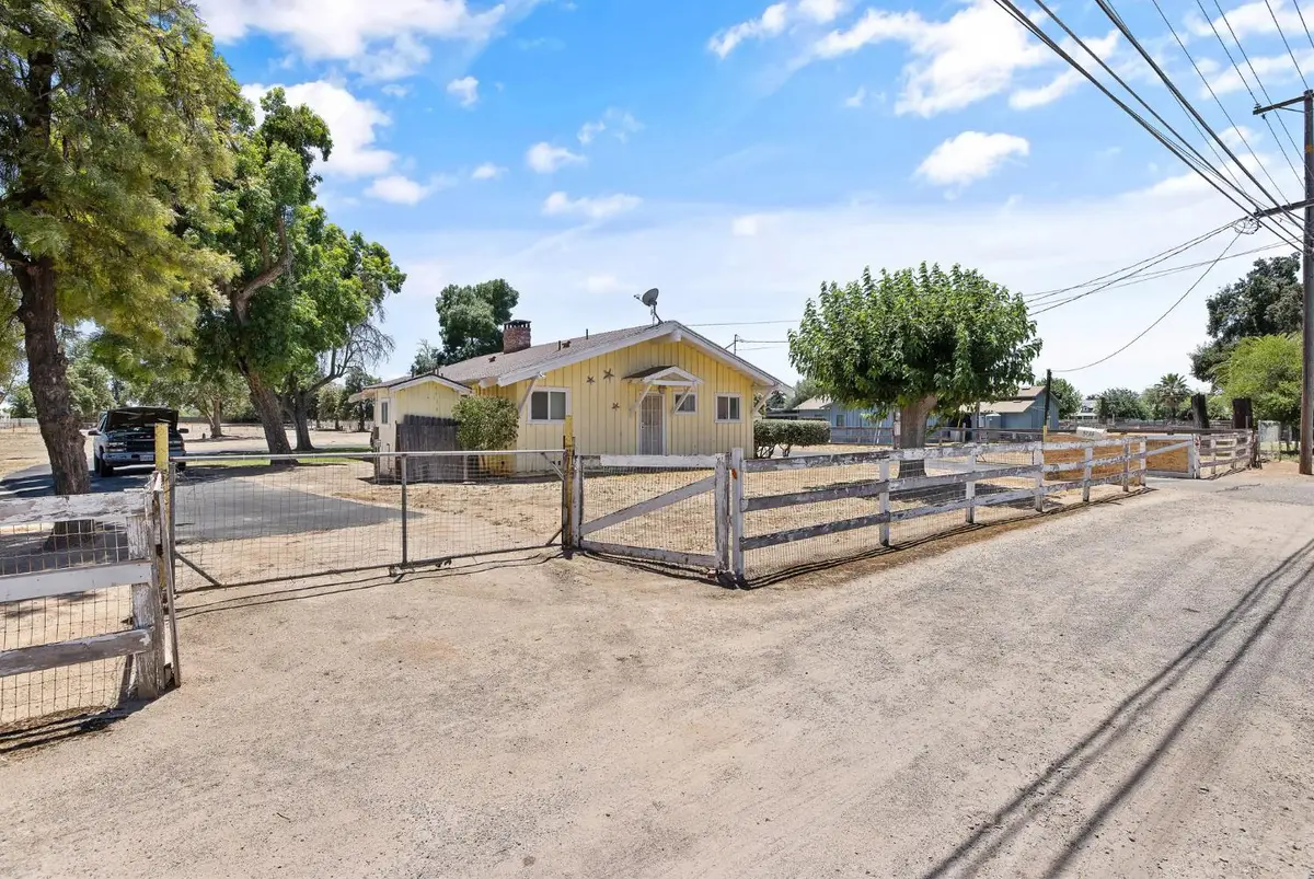 3725 W Olive Avenue, Fresno, CA 93722 - #1