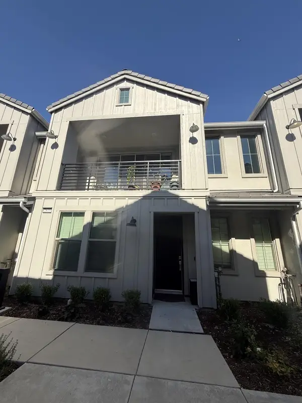 2815 E Tamarind Drive, Fresno, CA 93730
