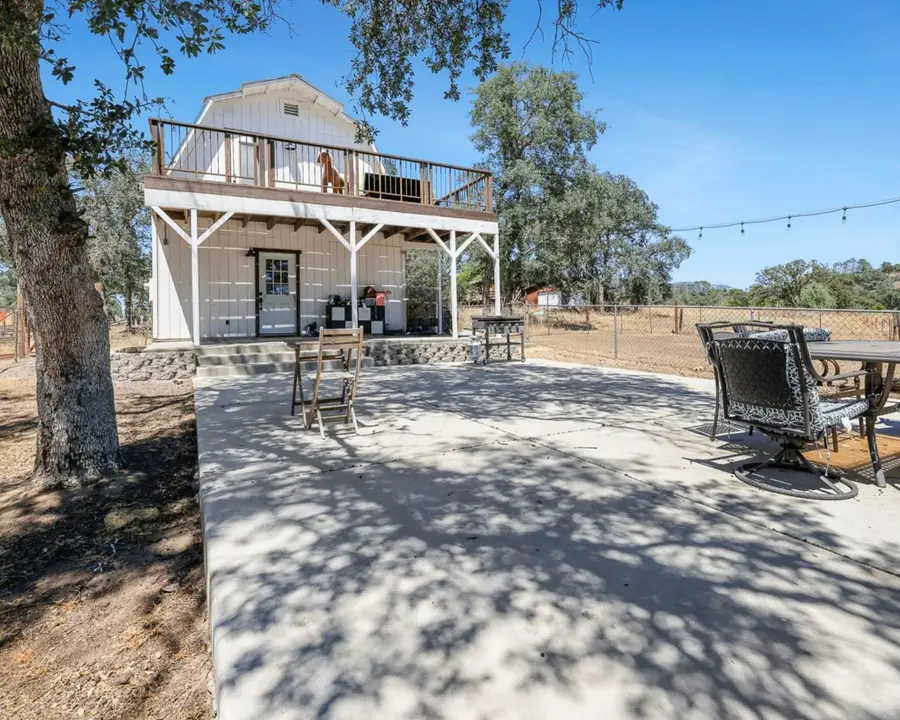 29696 Auberry Road, Prather, CA 93651 - #2