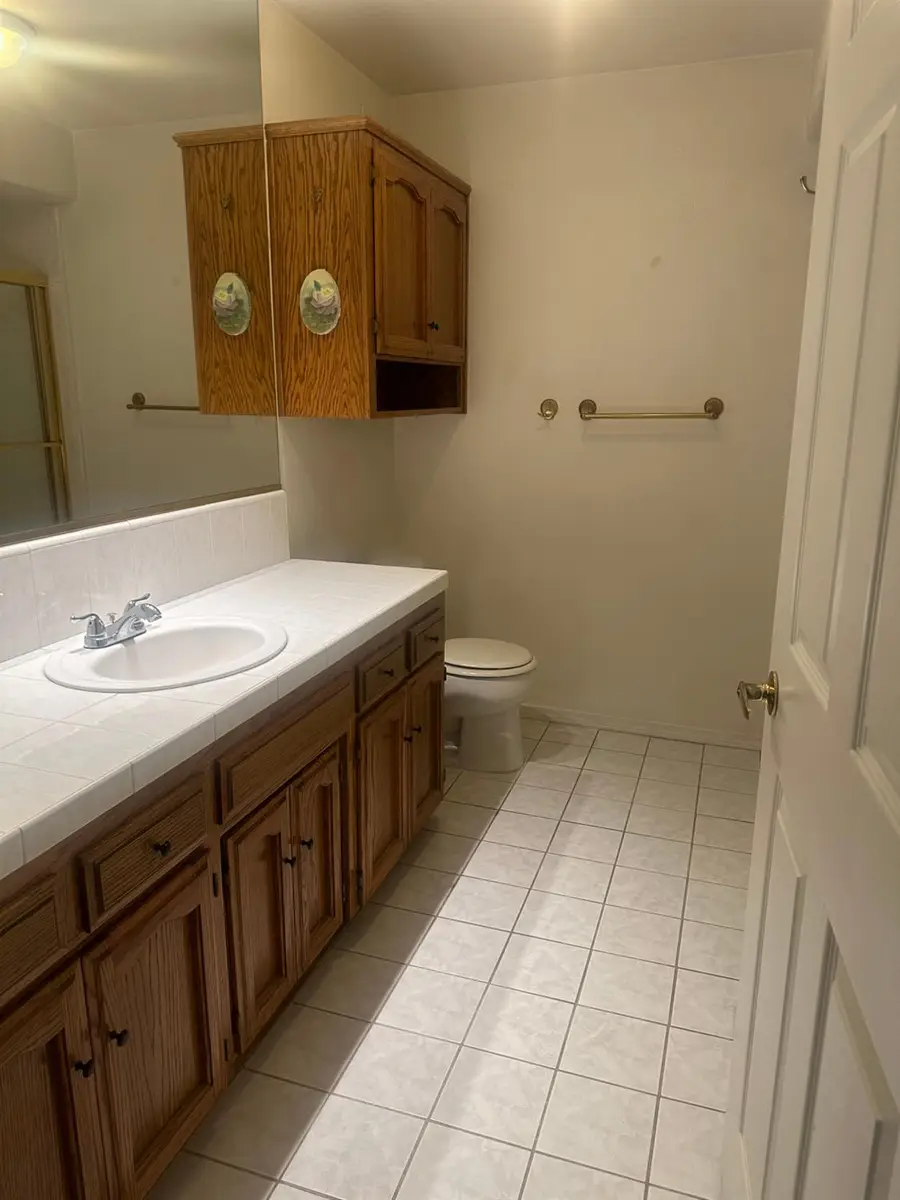 1542 E Alluvial Avenue #103, Fresno, CA 93720 - #2