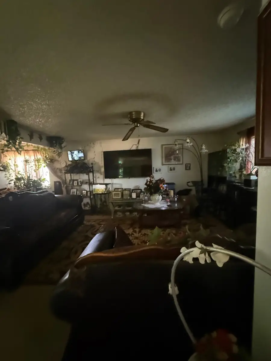 829 Ashlan Way, Madera, CA 93638 - #3