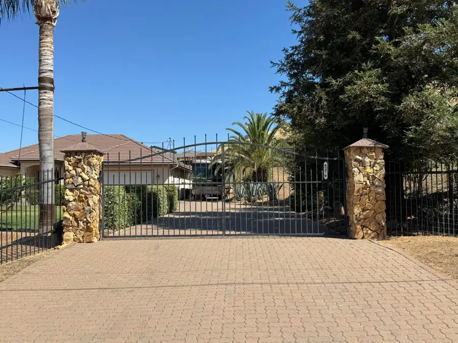 6276 Hilltop Drive, Sanger, CA 93657 - #3