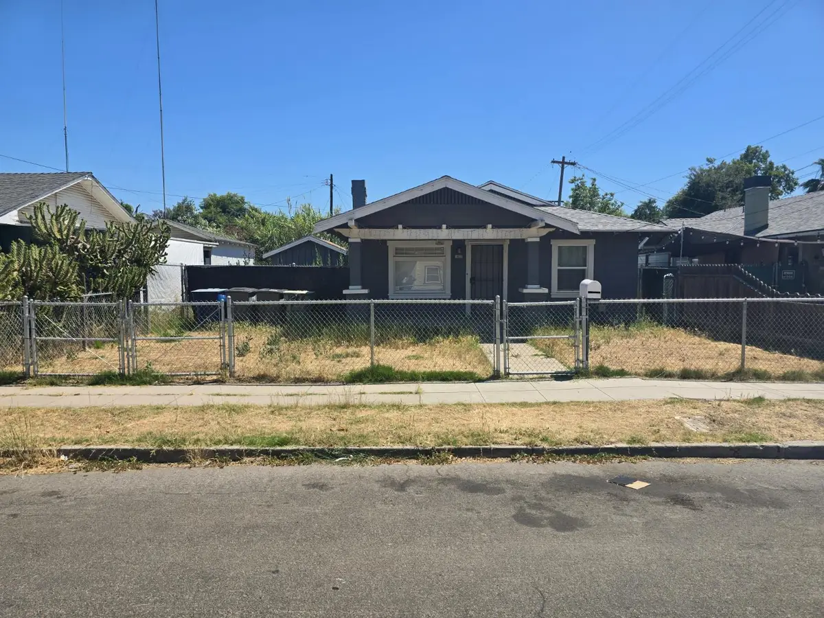 1426 E Patterson Avenue, Fresno, CA 93728 - #1