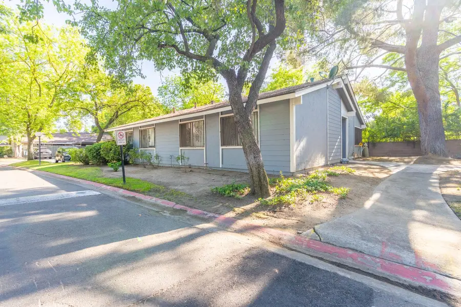 4747 N Cedar Avenue #102, Fresno, CA 93726 - #2