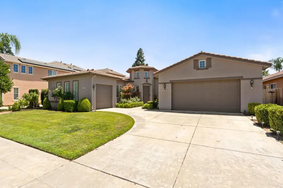 3112 Everglade Avenue, Clovis, CA 93619 - #2