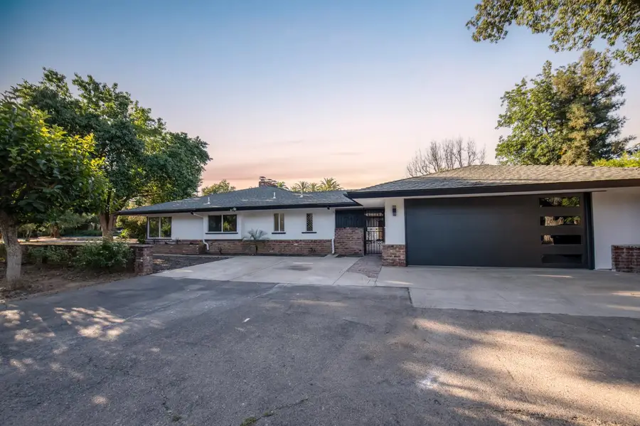 609 E Hampton, Fresno, CA 93704 - #3