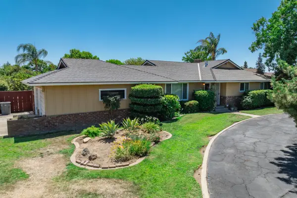 4328 E Rialto Avenue, Fresno, CA 93726