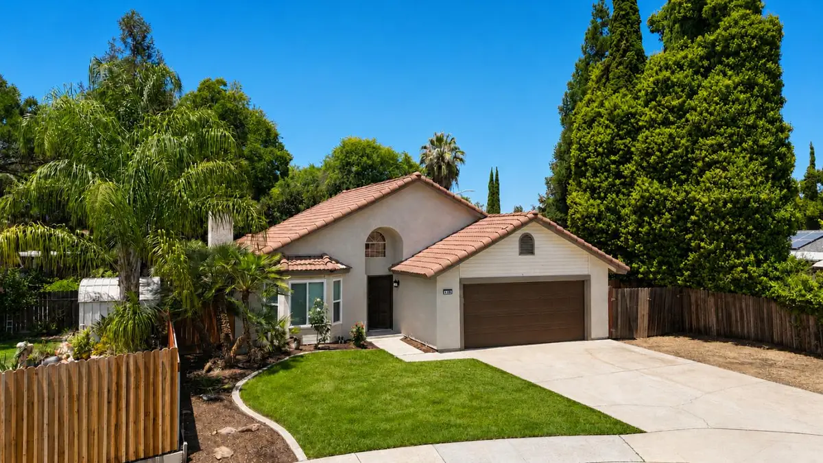126 Kelly, Clovis, CA 93611 - #1