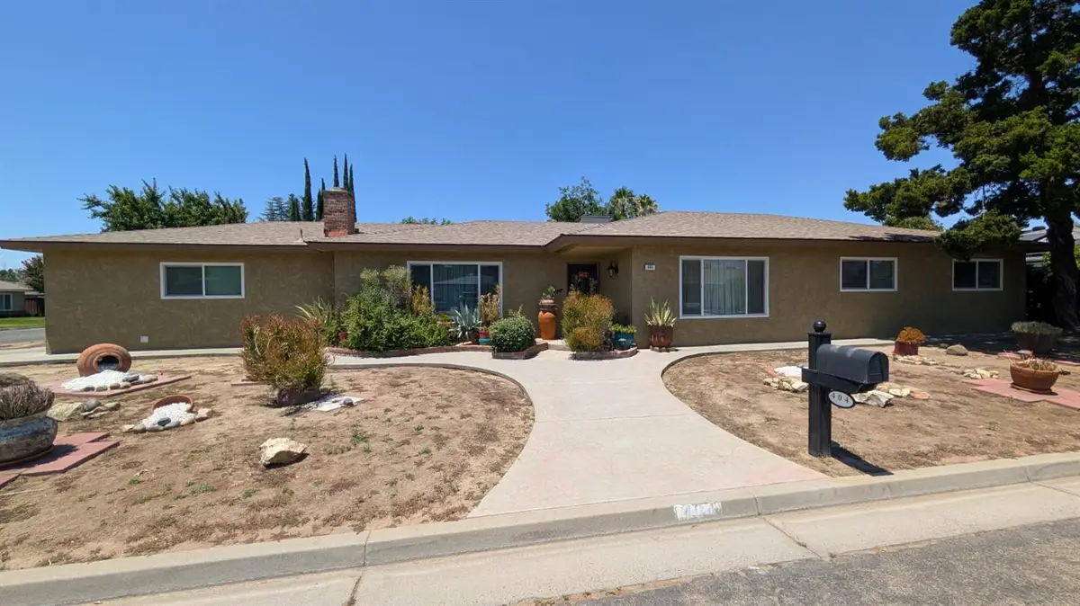 404 Fall Ave, Madera, CA 93637 - #1