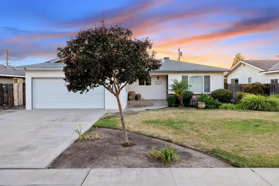 1395 S Rupert Avenue, Reedley, CA 93654 - #2