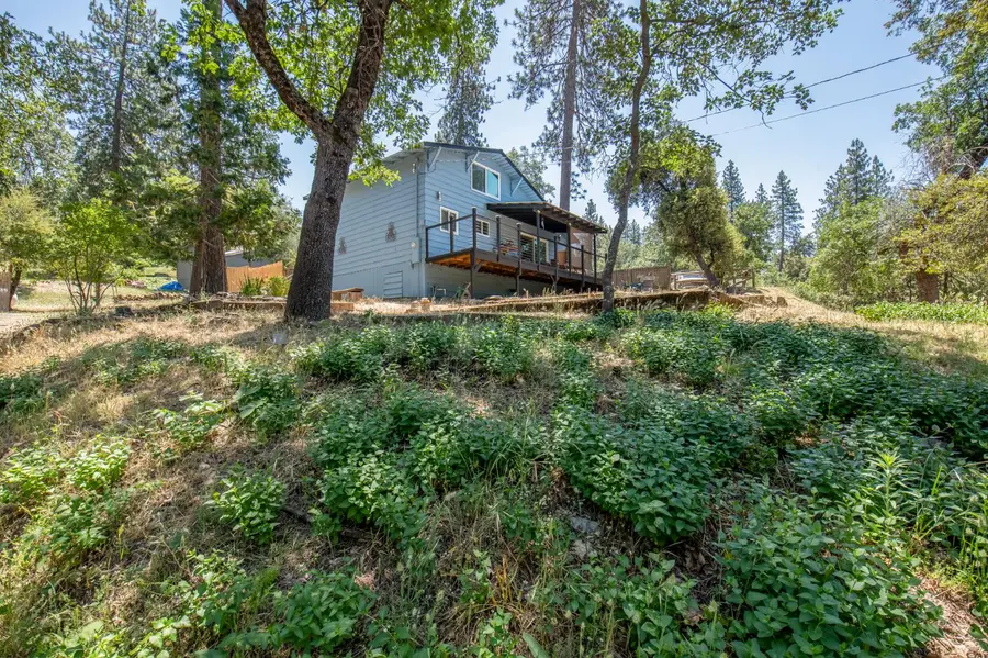 43191 W Sugar Pine Drive, Oakhurst, CA 93644 - #2
