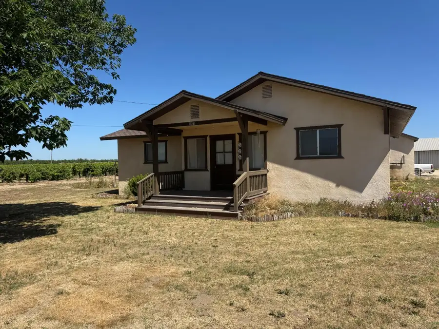 376 E Klepper, Caruthers, CA 93609 - #2