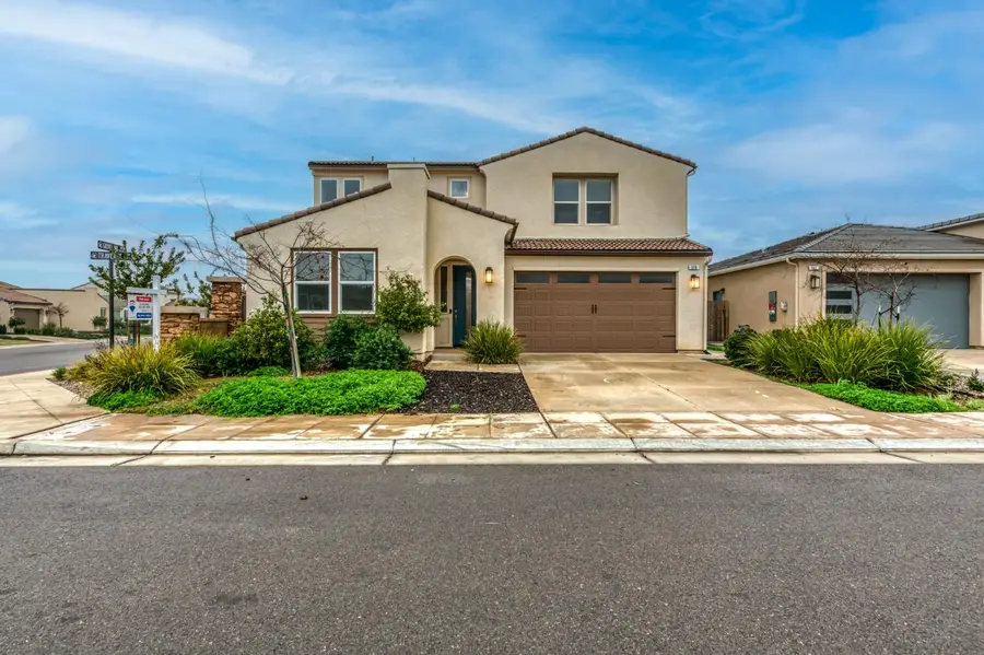 518 Traverse Drive S, Madera, CA 93636 - #2