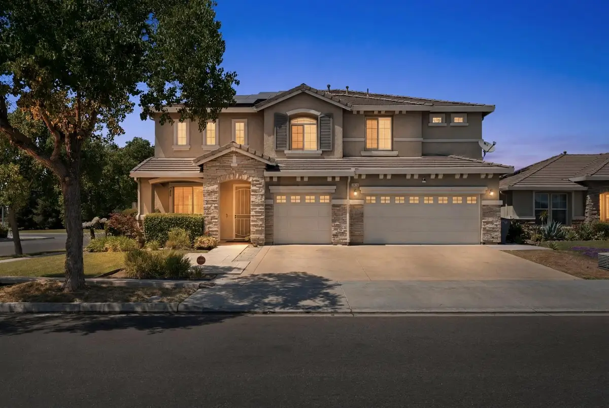 7082 E Ramona Way, Fresno, CA 93737 - #1
