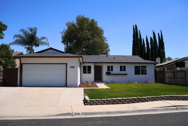 238 W Swift Avenue, Clovis, CA 93612