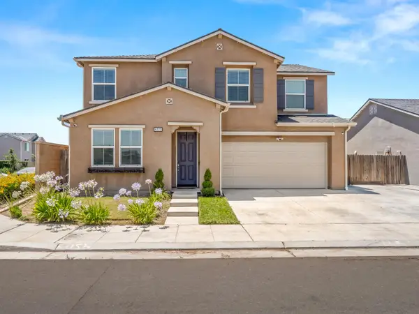4225 N Sandrini Avenue, Fresno, CA 93723