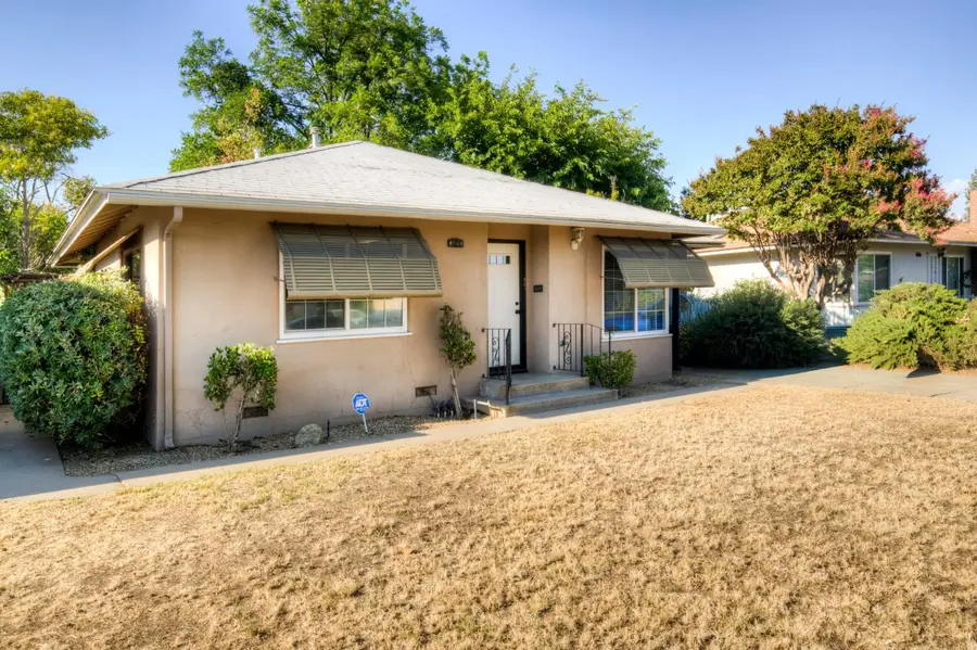 1426 W Weldon Avenue, Fresno, CA 93705 - #3