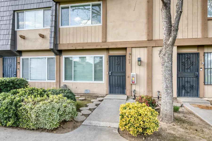 5118 E Ashlan Avenue #102, Fresno, CA 93727 - #3
