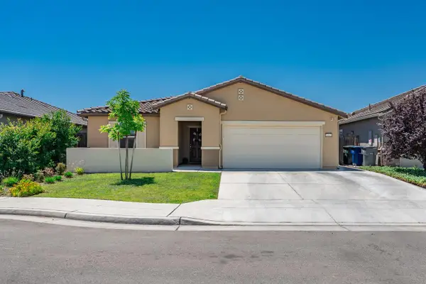 6883 E Woodward Avenue, Fresno, CA 93727