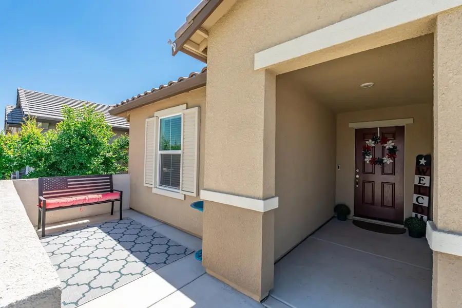 6883 E Woodward Avenue, Fresno, CA 93727 - #3
