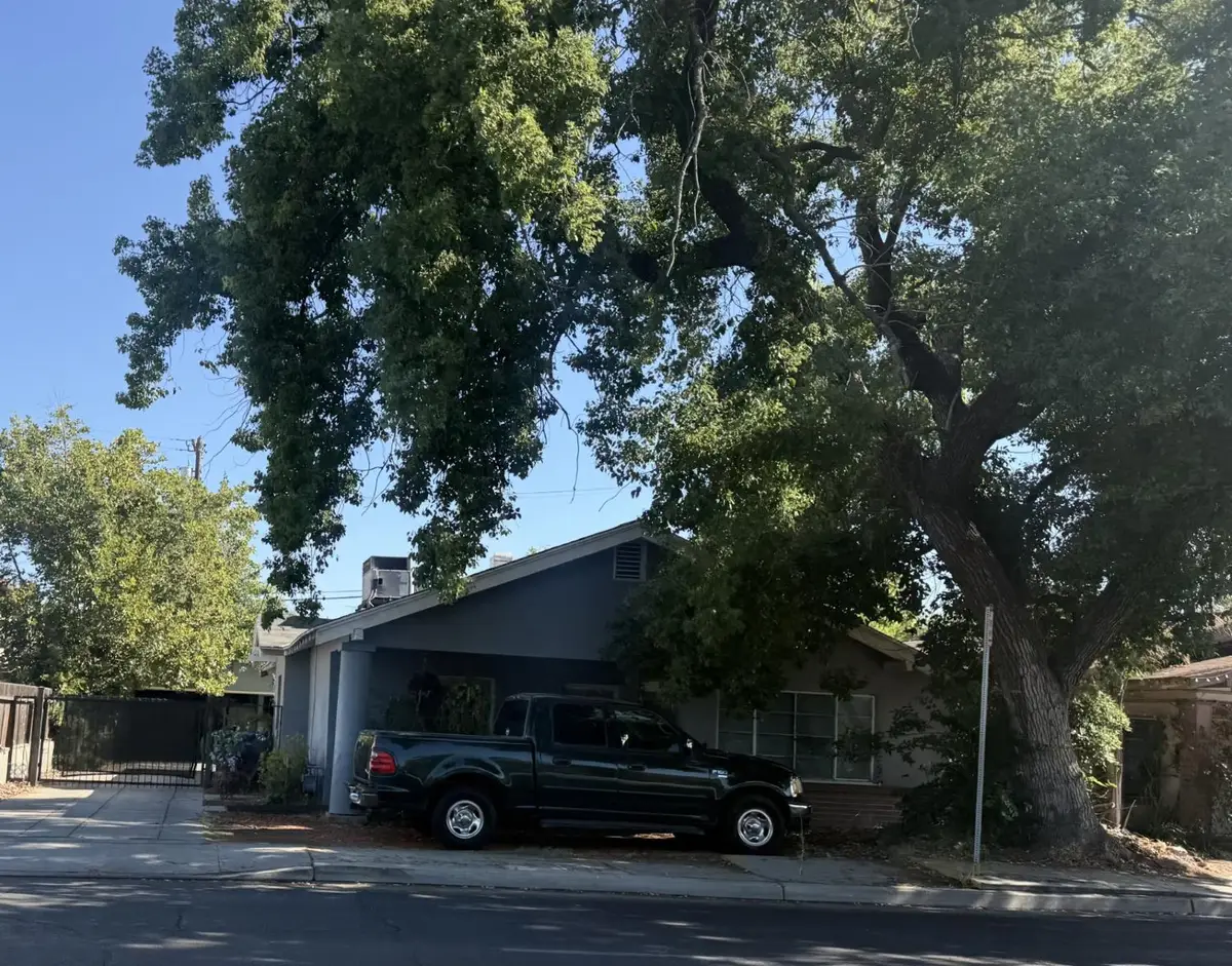 827 E Clinton Avenue, Fresno, CA 93704 - #1