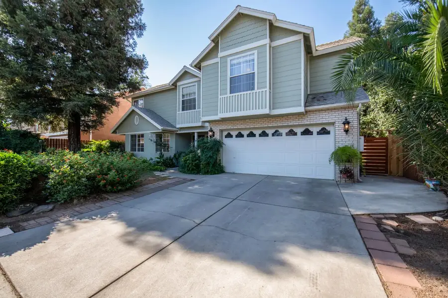 4649 W Saginaw Way, Fresno, CA 93722 - #2