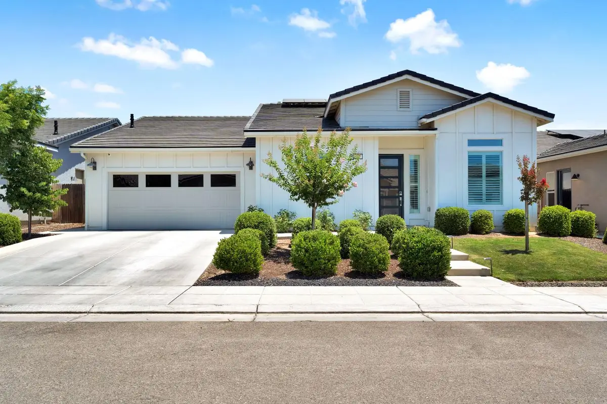 537 Huntington Avenue S, Madera, CA 93636 - #1