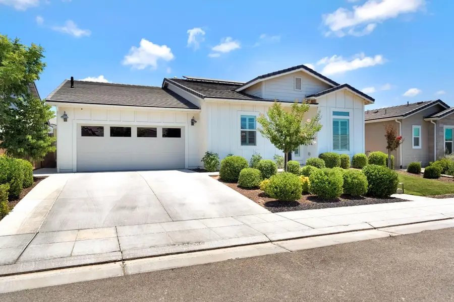 537 Huntington Avenue S, Madera, CA 93636 - #2