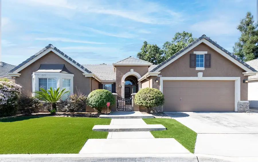 2110 W Rue St Michel, Fresno, CA 93711 - #2