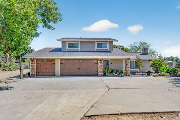 11839 E Ashlan Avenue, Sanger, CA 93657