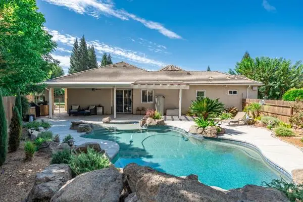 1697 N Jasmine Avenue, Clovis, CA 93619 - #3