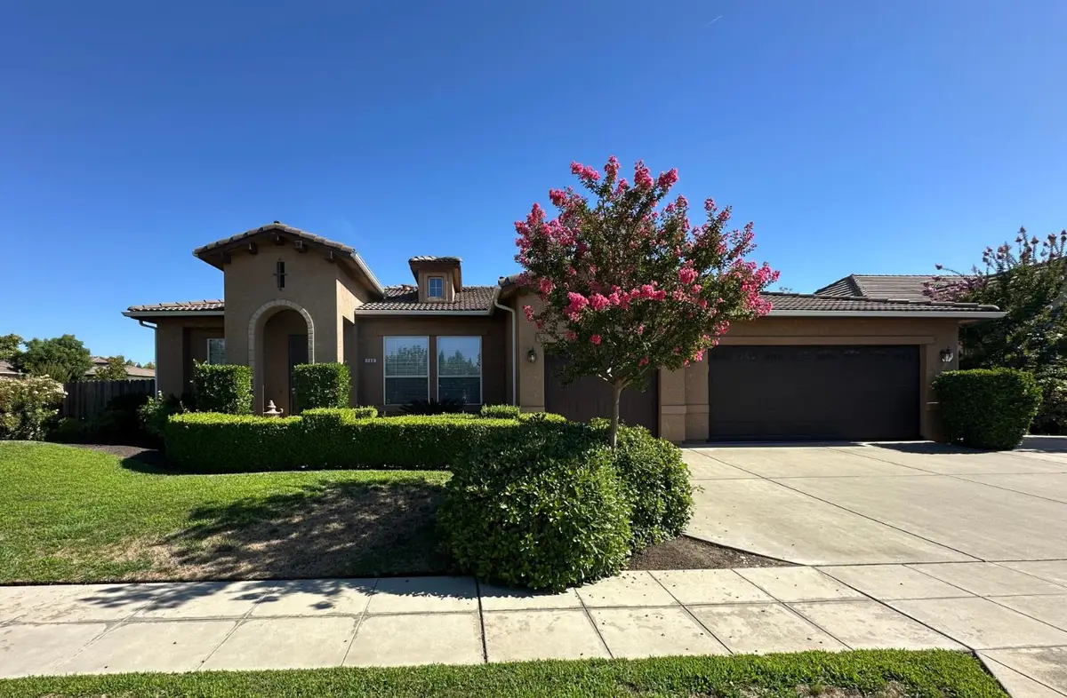 768 Quincy Avenue, Clovis, CA 93619 - #1