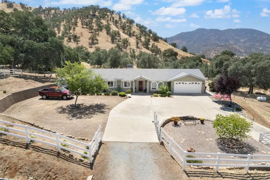 6873 Rodeo Drive, Sanger, CA 93657 - #2