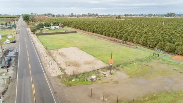 12844 E Mckinley Avenue, Sanger, CA 93657