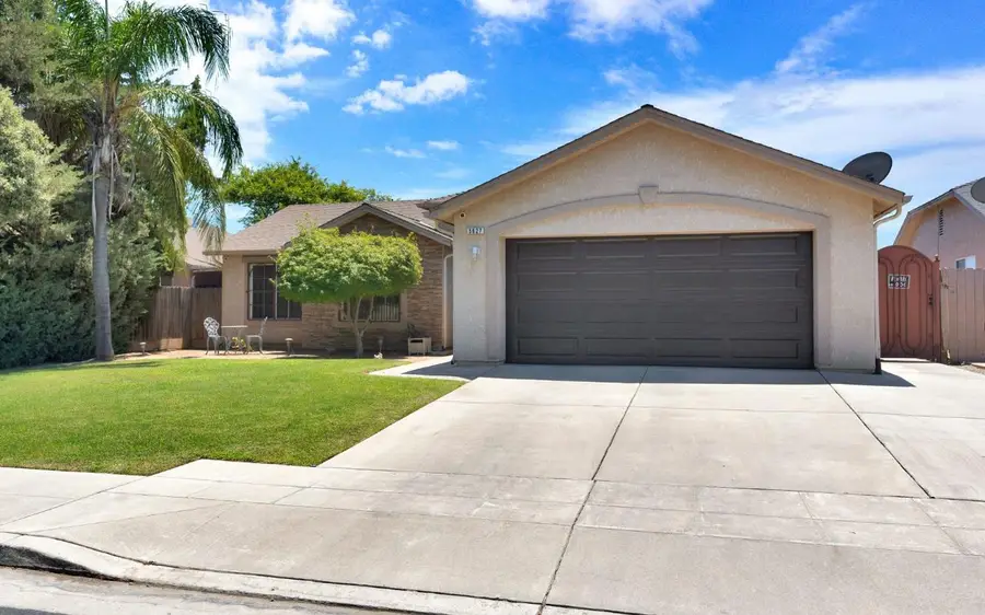 5627 W Hedges, Fresno, CA 93722 - #3