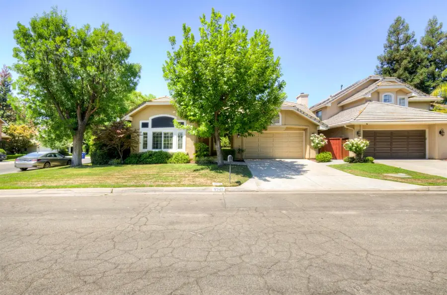 9249 N Bayford Street, Fresno, CA 93720 - #2