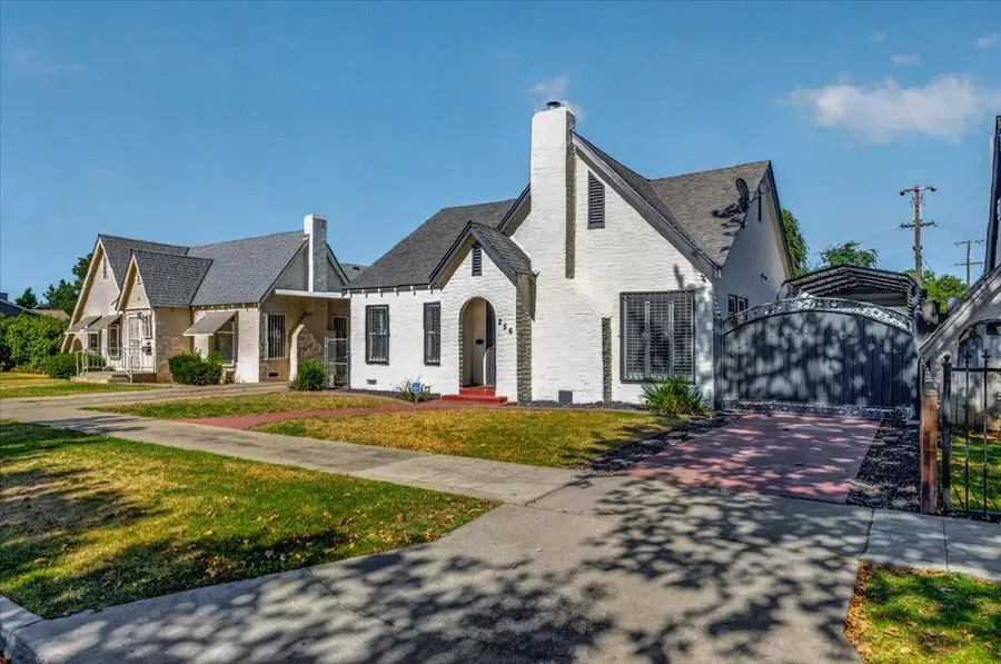 256 N Sierra Vista Avenue, Fresno, CA 93702 - #2