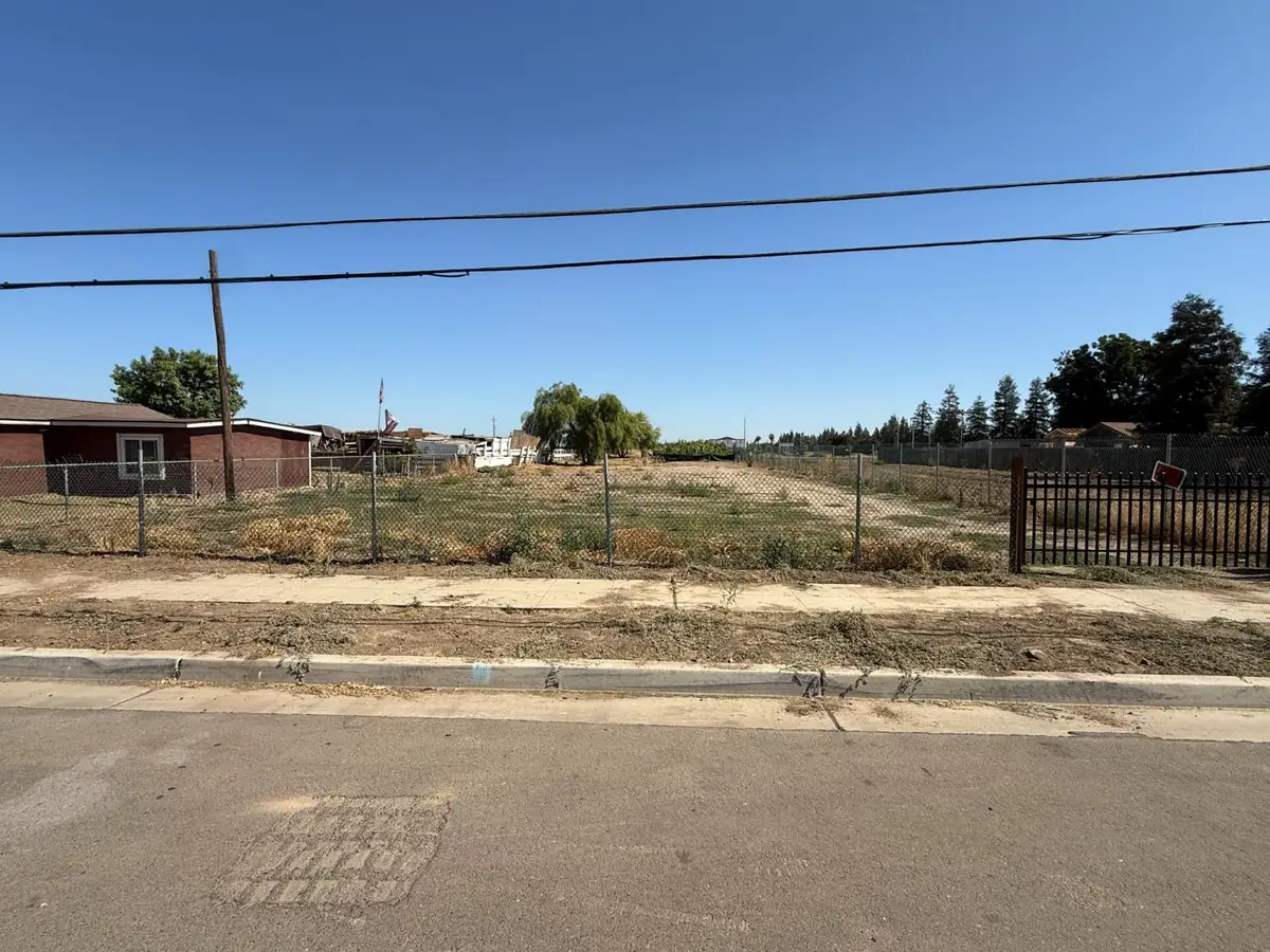 739 E Samson, Fresno, CA 93706 - #1