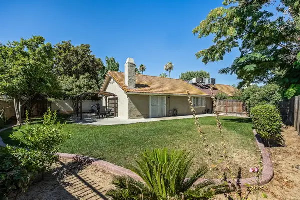 1250 E Shaw Avenue #101, Fresno, CA 93710